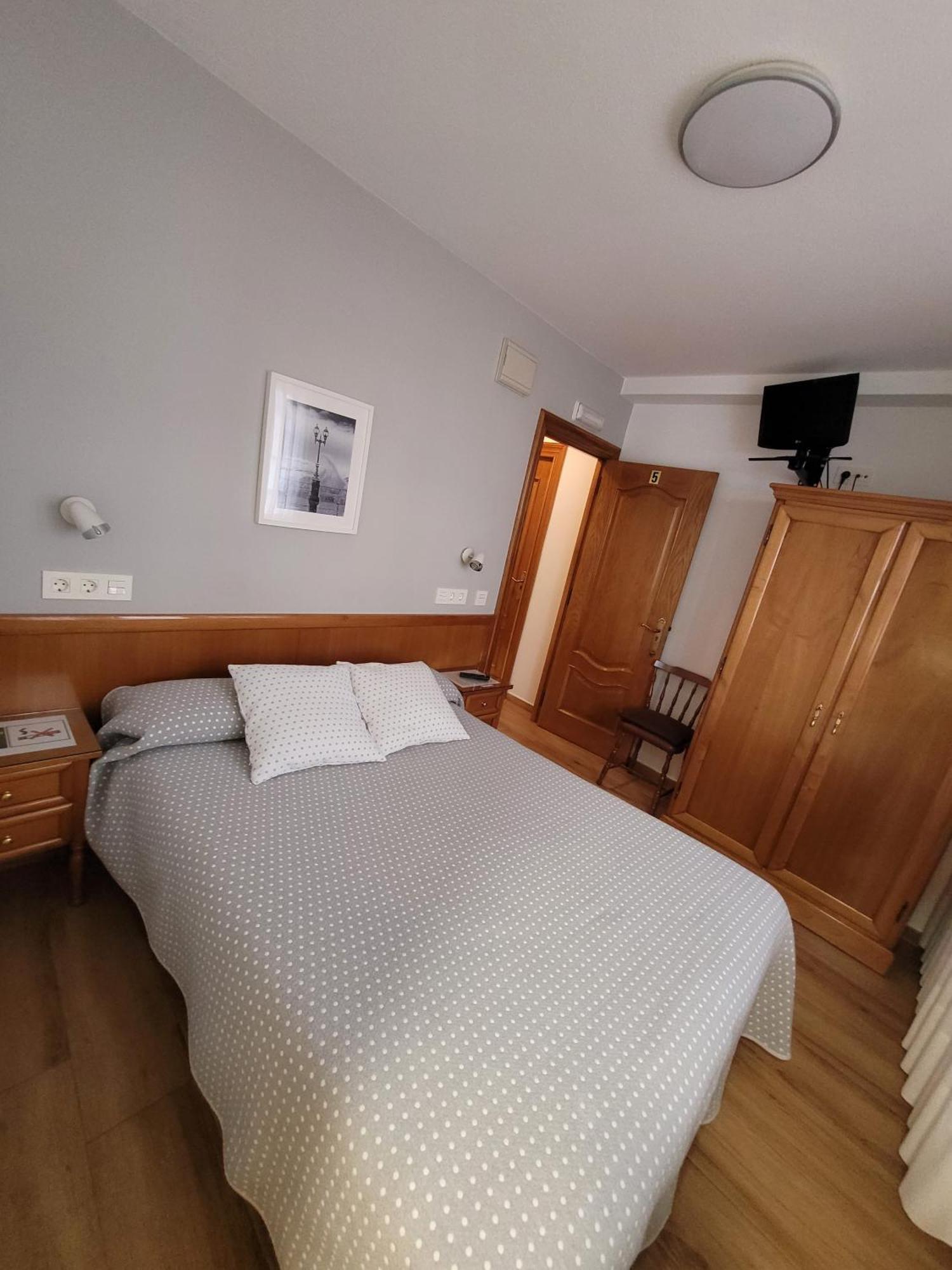 Hostal San Felix Gijón Eksteriør billede